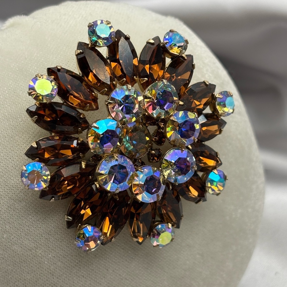 Vintage MCM Aurora Borealis & Topaz Rhinestone Tiered Sunburst Brooch